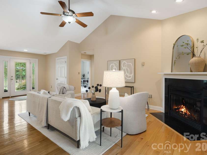 3 Bombay Court, Candler, NC 28715.  MLS# CAR4394781, YatesRealty ID 36592. 