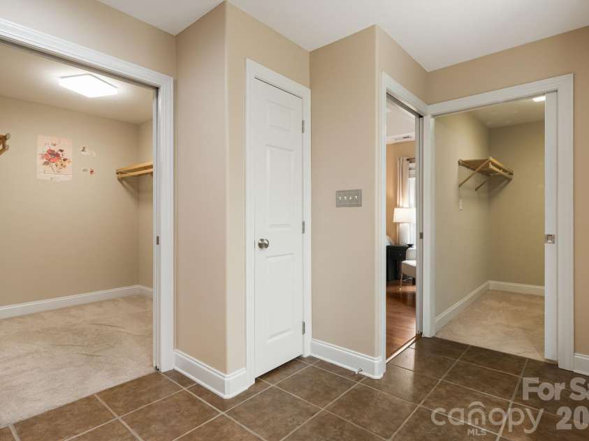 3 Bombay Court, Candler, NC 28715.  MLS# CAR4394781, YatesRealty ID 36592. 