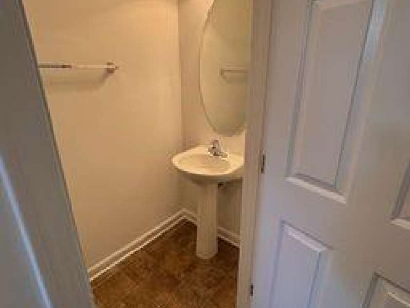 121 Kallie Loop, Mooresville, NC 28117.  MLS# CAR4400863, YatesRealty ID 36593. 