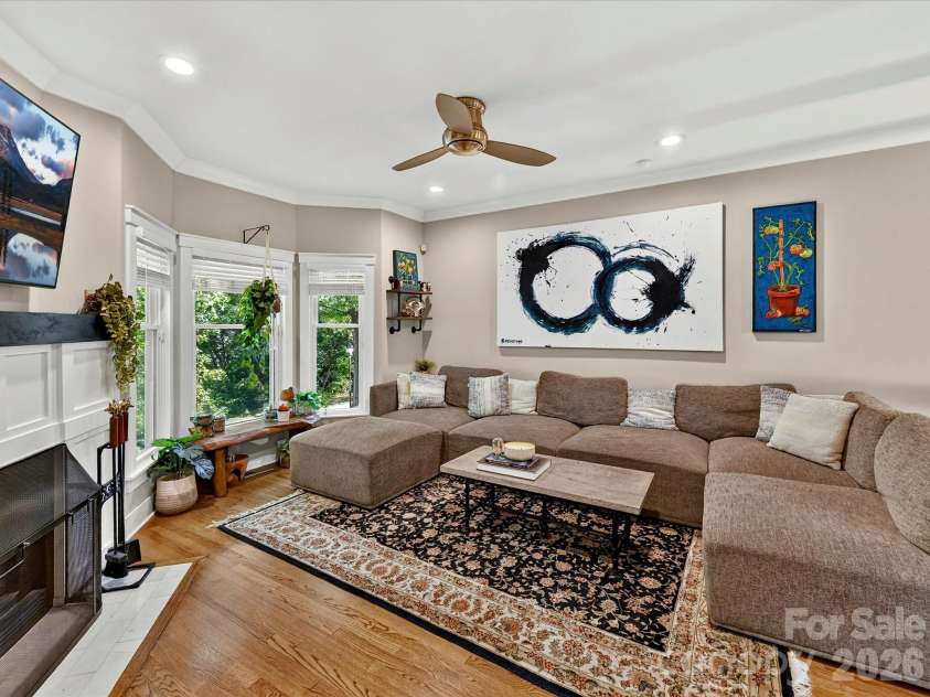 232 Clarkson Street, Charlotte, NC 28202.  MLS# CAR4394302, YatesRealty ID 36595. 