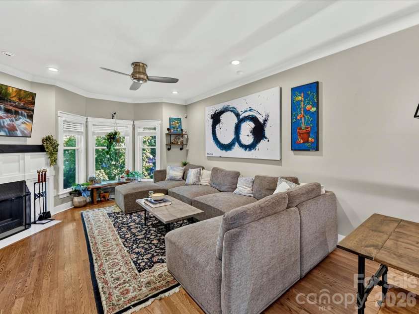 232 Clarkson Street, Charlotte, NC 28202.  MLS# CAR4394302, YatesRealty ID 36595. 