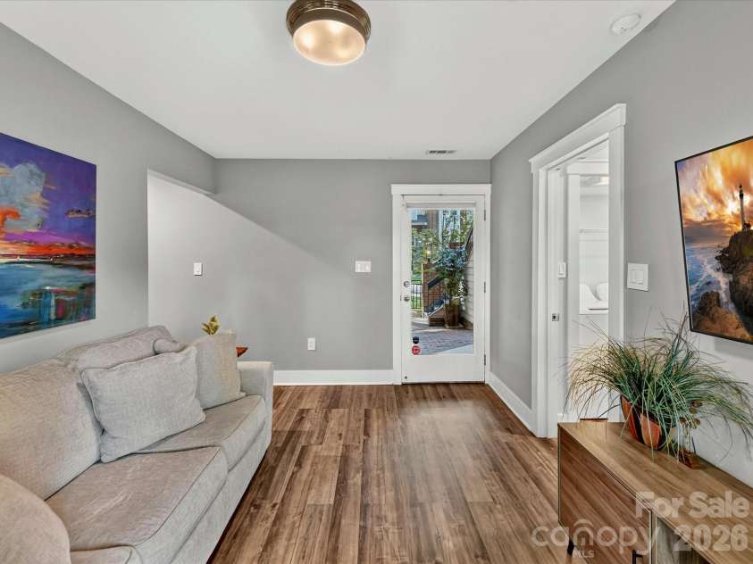 232 Clarkson Street, Charlotte, NC 28202.  MLS# CAR4394302, YatesRealty ID 36595. 