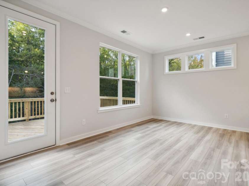 3803 Forty Acre Drive, Monroe, NC 28112.  MLS# CAR4402372, YatesRealty ID 36598. Breakfast area