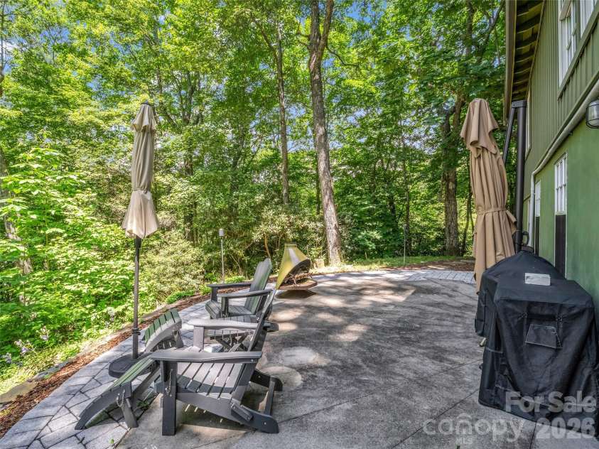 20 Kimberly Road, Black Mountain, NC 28711.  MLS# CAR4400937, YatesRealty ID 36599. 