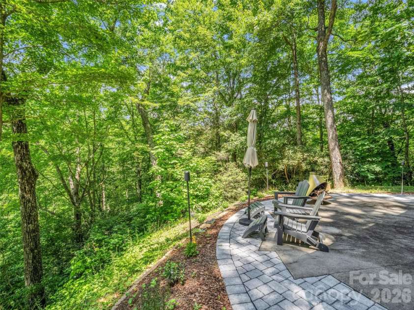 20 Kimberly Road, Black Mountain, NC 28711.  MLS# CAR4400937, YatesRealty ID 36599. 