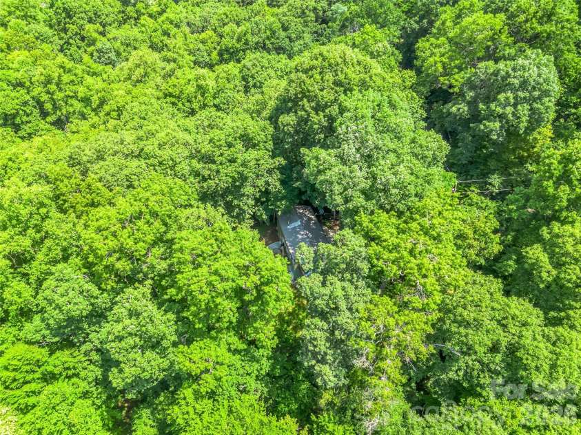 20 Kimberly Road, Black Mountain, NC 28711.  MLS# CAR4400937, YatesRealty ID 36599. 