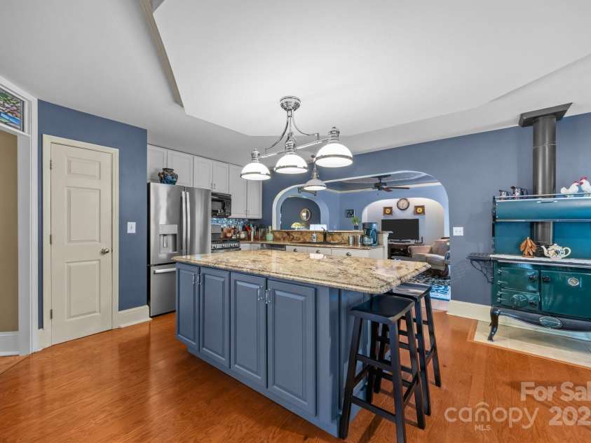 235 Kinder Lane, Canton, NC 28716.  MLS# CAR4270406, YatesRealty ID 366. 