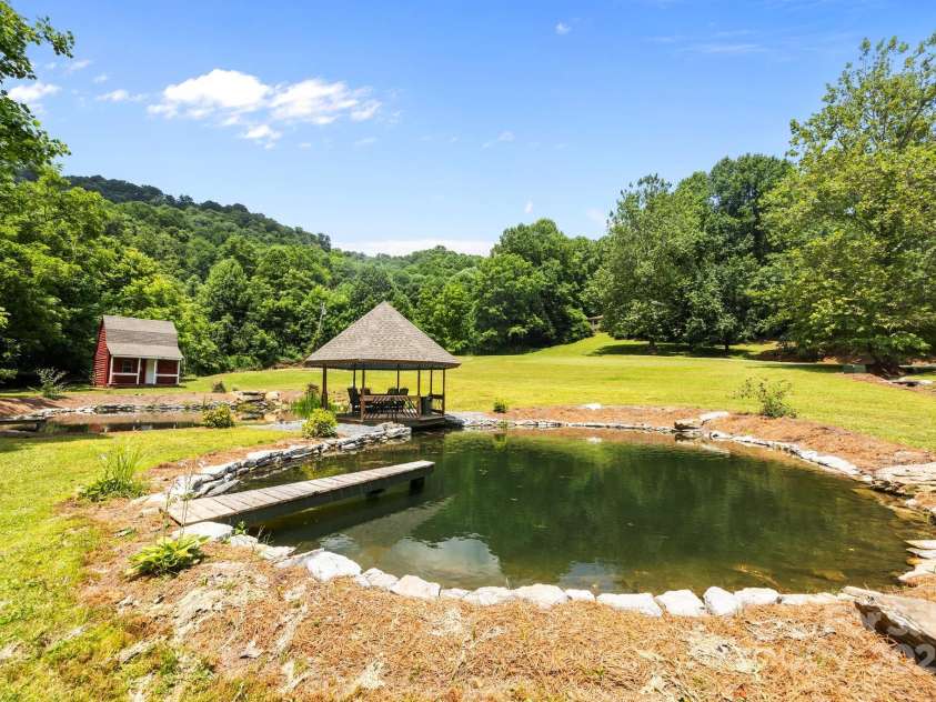 235 Kinder Lane, Canton, NC 28716.  MLS# CAR4270406, YatesRealty ID 366. 