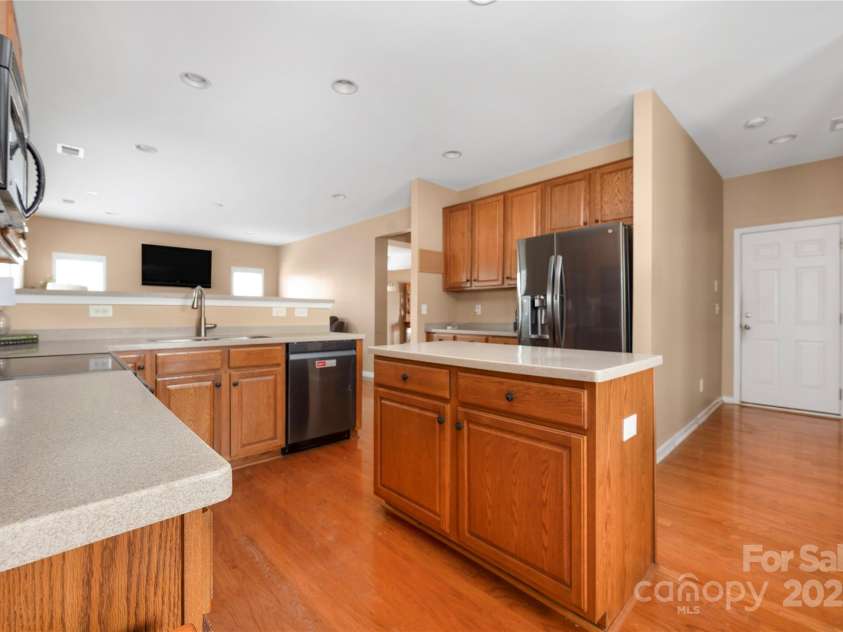 128 Lacona Trace, Mooresville, NC 28115.  MLS# CAR4222843, YatesRealty ID 3660. 