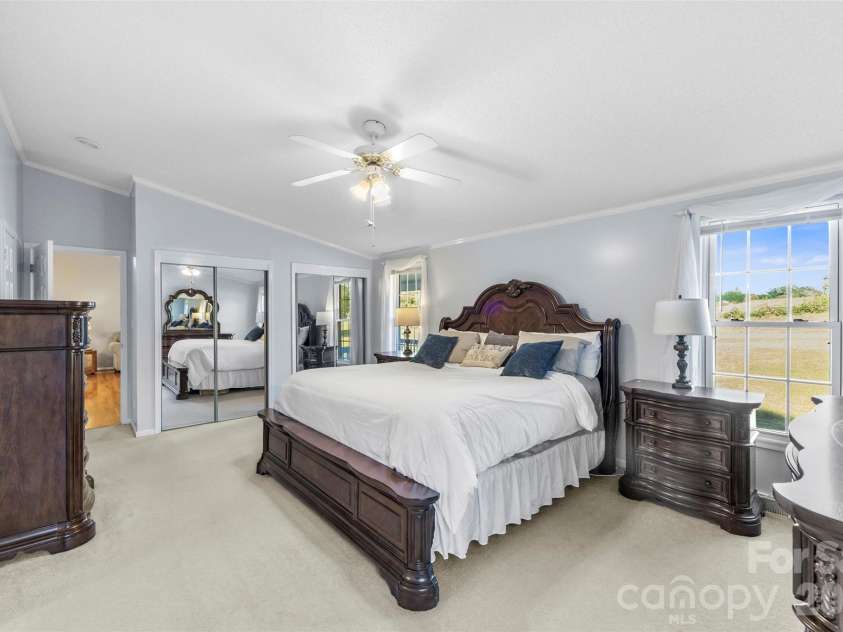 320 Huffstetler Lake Road, Dallas, NC 28034.  MLS# CAR4383842, YatesRealty ID 36603. 