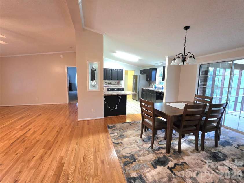 320 Huffstetler Lake Road, Dallas, NC 28034.  MLS# CAR4383842, YatesRealty ID 36603. 