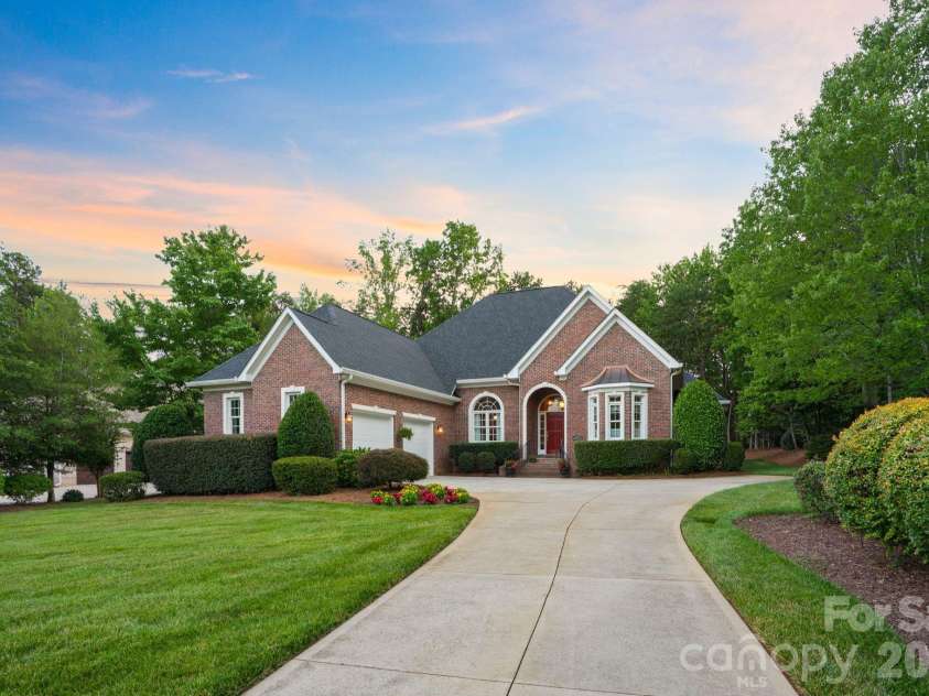 4325 Artesian Cove Court, Denver, NC 28037.  MLS# CAR4399170, YatesRealty ID 36604. 