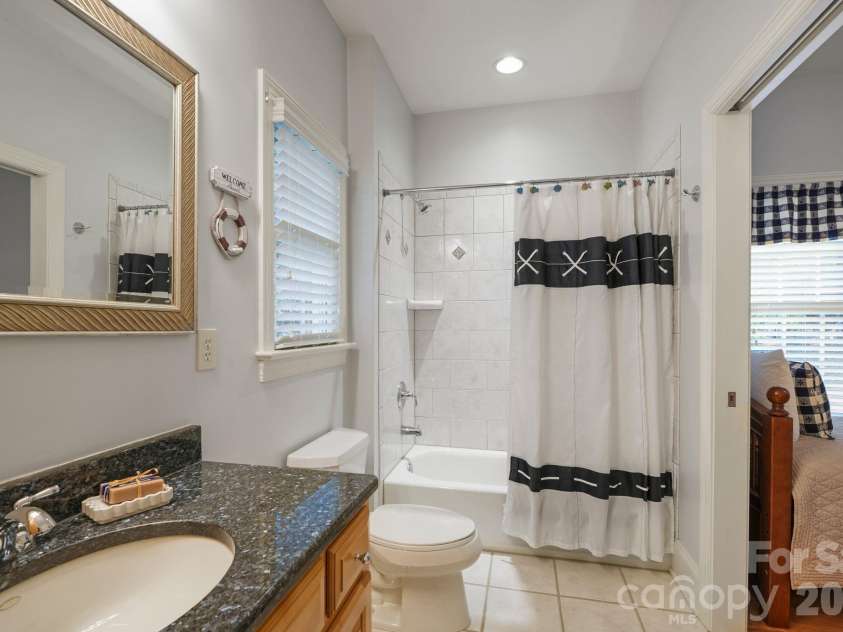 4325 Artesian Cove Court, Denver, NC 28037.  MLS# CAR4399170, YatesRealty ID 36604. 