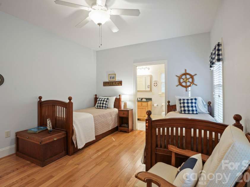 4325 Artesian Cove Court, Denver, NC 28037.  MLS# CAR4399170, YatesRealty ID 36604. 