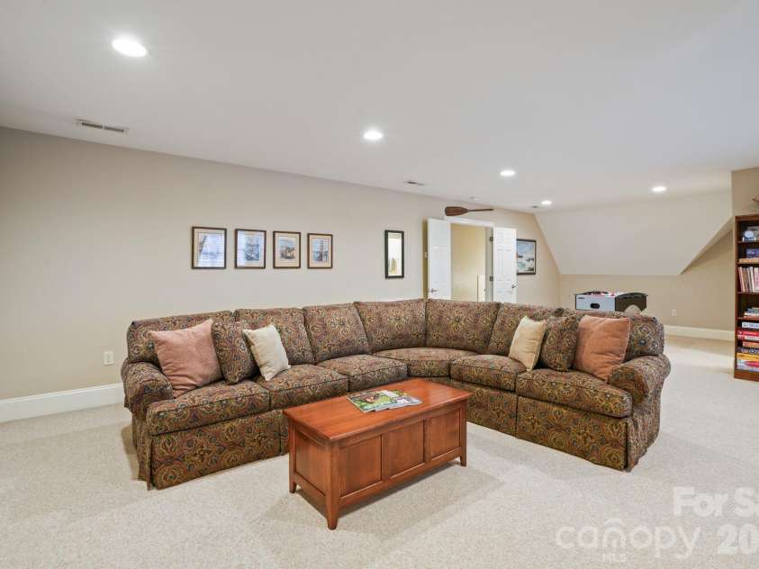 4325 Artesian Cove Court, Denver, NC 28037.  MLS# CAR4399170, YatesRealty ID 36604. 