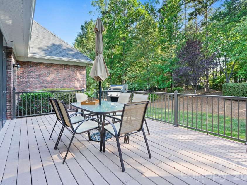 4325 Artesian Cove Court, Denver, NC 28037.  MLS# CAR4399170, YatesRealty ID 36604. 