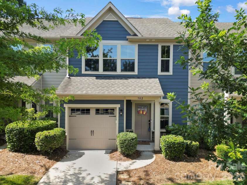 502 Park Meadows Drive, Matthews, NC 28104.  MLS# CAR4397927, YatesRealty ID 36606. 
