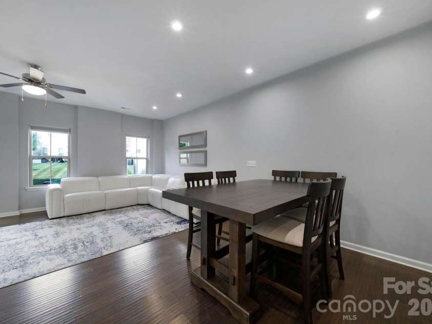 502 Park Meadows Drive, Matthews, NC 28104.  MLS# CAR4397927, YatesRealty ID 36606. 