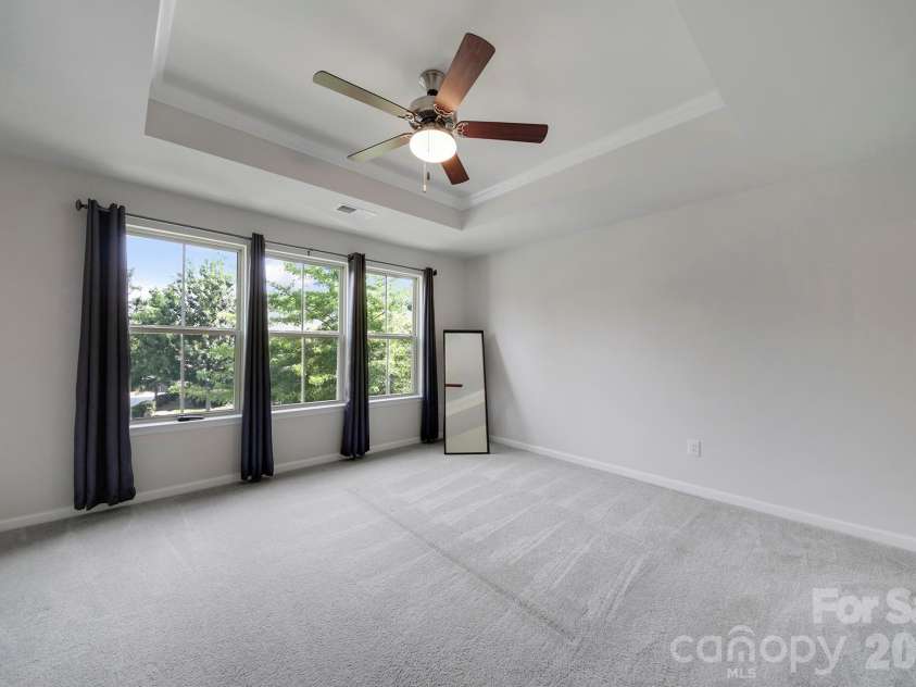 502 Park Meadows Drive, Matthews, NC 28104.  MLS# CAR4397927, YatesRealty ID 36606. 