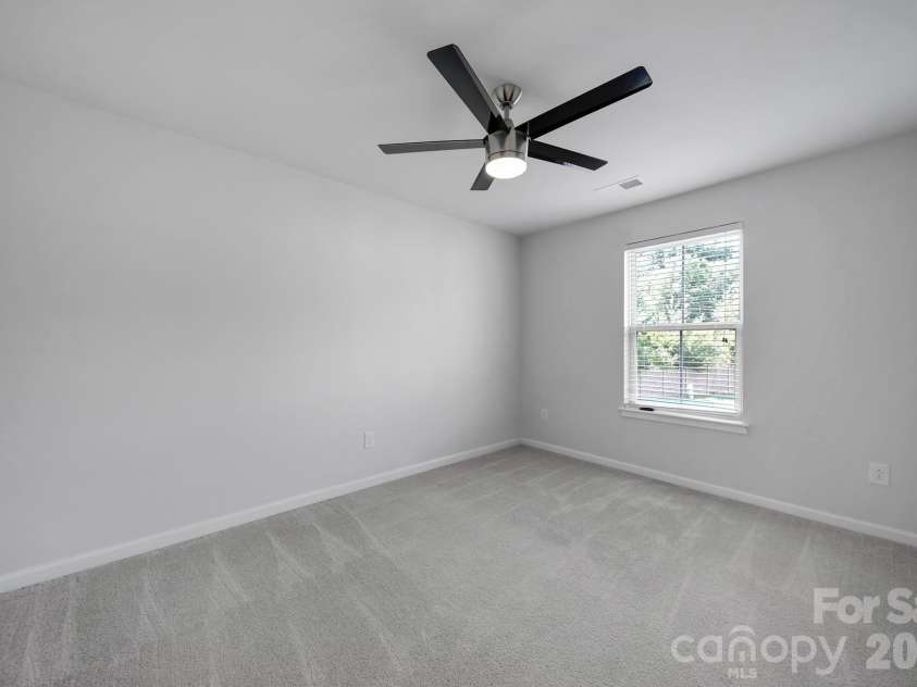 502 Park Meadows Drive, Matthews, NC 28104.  MLS# CAR4397927, YatesRealty ID 36606. 