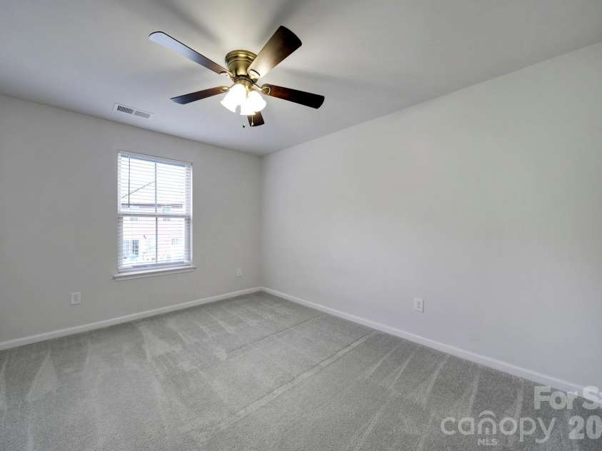 502 Park Meadows Drive, Matthews, NC 28104.  MLS# CAR4397927, YatesRealty ID 36606. 