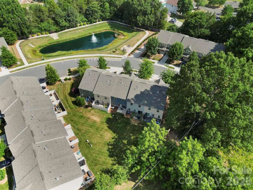 502 Park Meadows Drive, Matthews, NC 28104.  MLS# CAR4397927, YatesRealty ID 36606. 