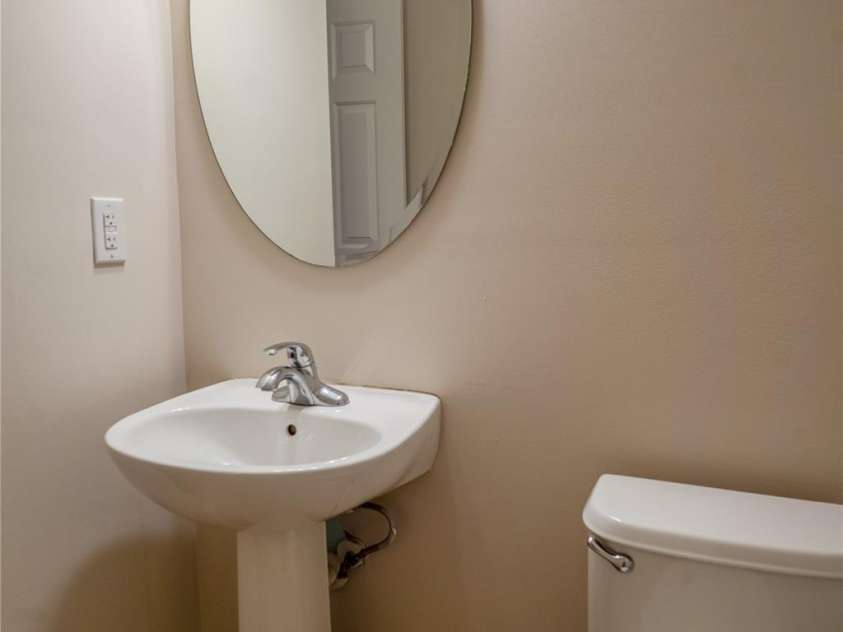 9411 Seamill Road, Charlotte, NC 28278.  MLS# CAR4399402, YatesRealty ID 36609. Half Bath Main Level