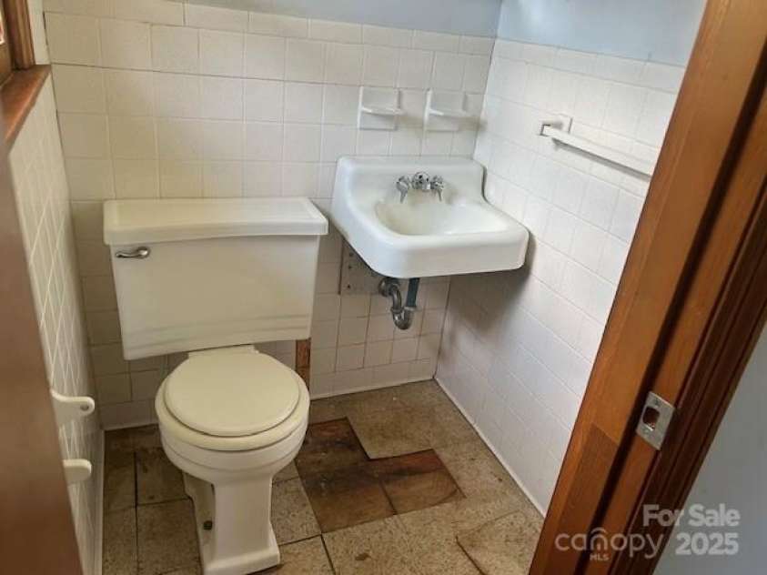 188 Debby Lane, Rutherfordton, NC 28139.  MLS# CAR4277091, YatesRealty ID 3661. 