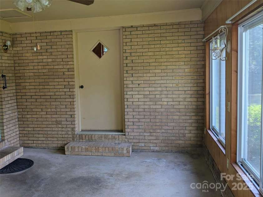 188 Debby Lane, Rutherfordton, NC 28139.  MLS# CAR4277091, YatesRealty ID 3661. 