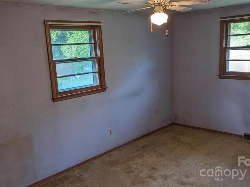 188 Debby Lane, Rutherfordton, NC 28139.  MLS# CAR4277091, YatesRealty ID 3661. 