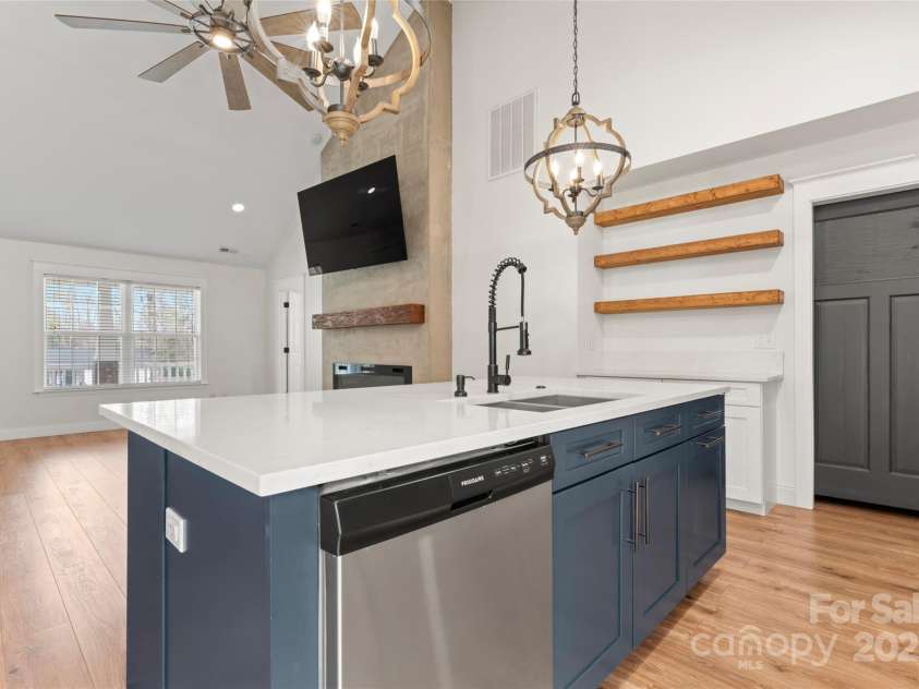 4053 Crestview Drive, Rock Hill, SC 29732.  MLS# CAR4223876, YatesRealty ID 3661. 