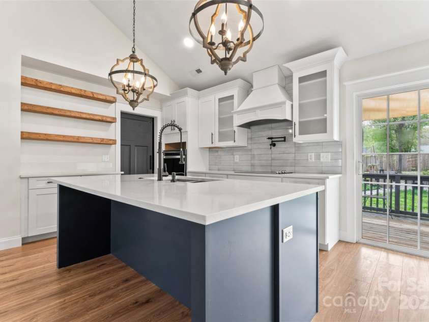 4053 Crestview Drive, Rock Hill, SC 29732.  MLS# CAR4223876, YatesRealty ID 3661. 