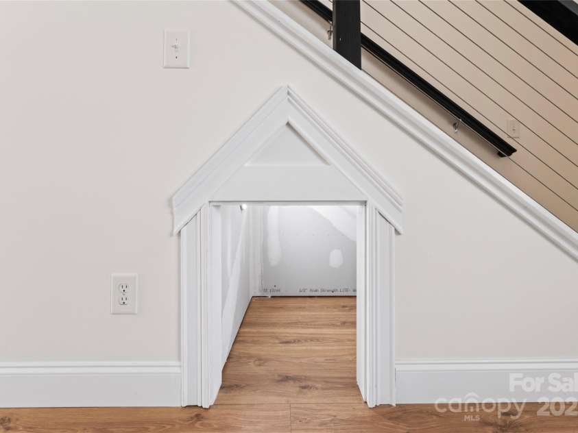4053 Crestview Drive, Rock Hill, SC 29732.  MLS# CAR4223876, YatesRealty ID 3661. 