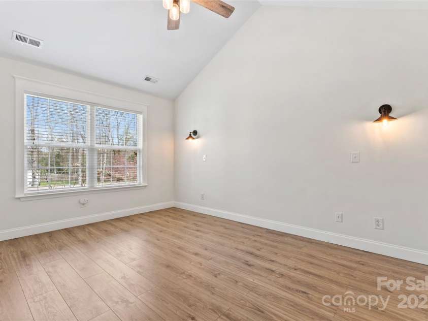 4053 Crestview Drive, Rock Hill, SC 29732.  MLS# CAR4223876, YatesRealty ID 3661. 