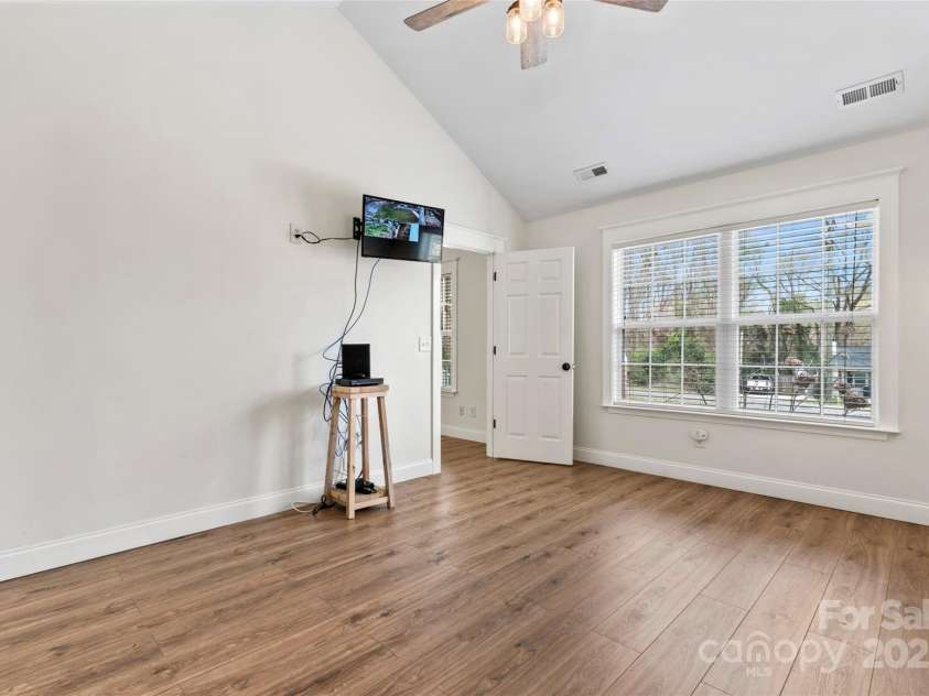 4053 Crestview Drive, Rock Hill, SC 29732.  MLS# CAR4223876, YatesRealty ID 3661. 