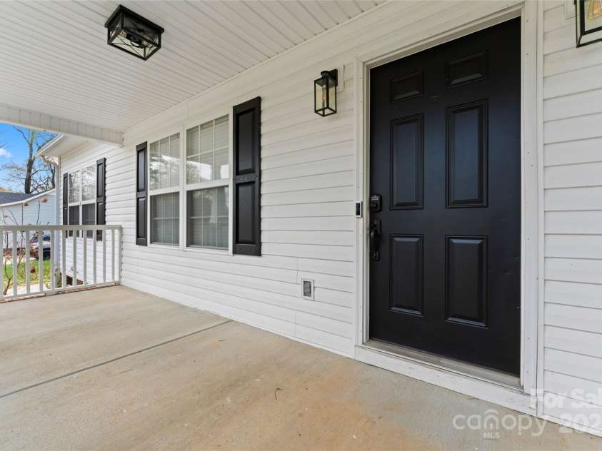 4053 Crestview Drive, Rock Hill, SC 29732.  MLS# CAR4223876, YatesRealty ID 3661. 