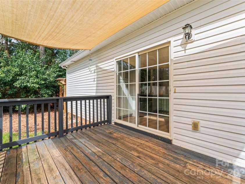 4053 Crestview Drive, Rock Hill, SC 29732.  MLS# CAR4223876, YatesRealty ID 3661. 