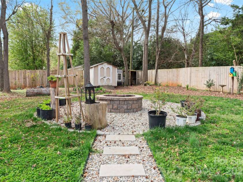 4053 Crestview Drive, Rock Hill, SC 29732.  MLS# CAR4223876, YatesRealty ID 3661. Fire pit