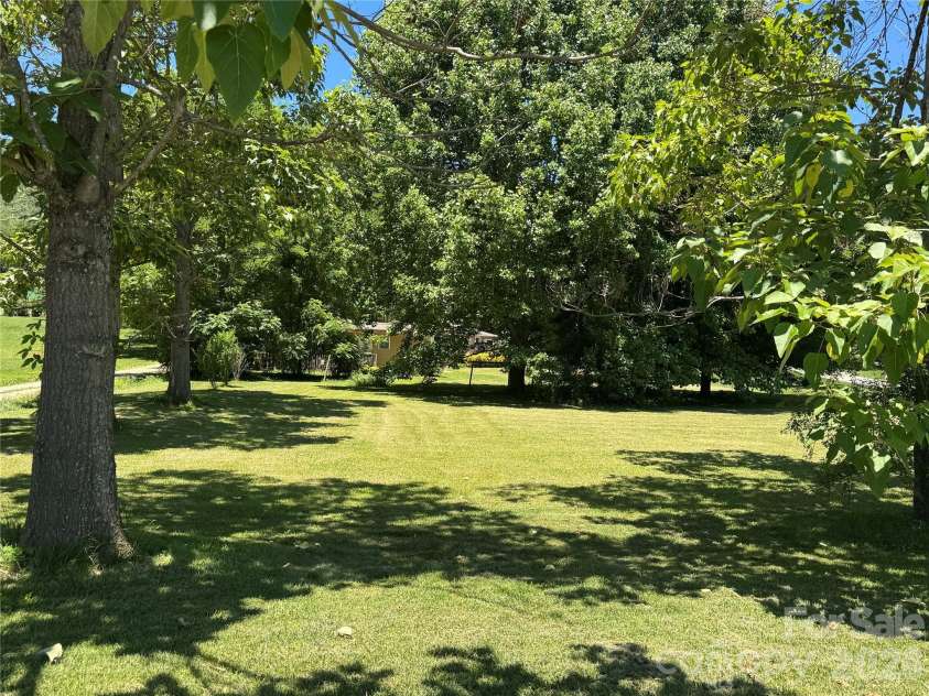 11 Charlie Hill Memorial Drive, Fairview, NC 28730.  MLS# CAR4398558, YatesRealty ID 36610. 2.25 acres