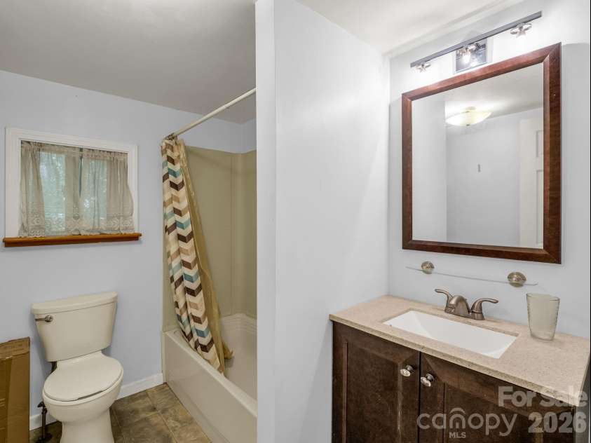 11 Charlie Hill Memorial Drive, Fairview, NC 28730.  MLS# CAR4398558, YatesRealty ID 36610. Main home full bathroom