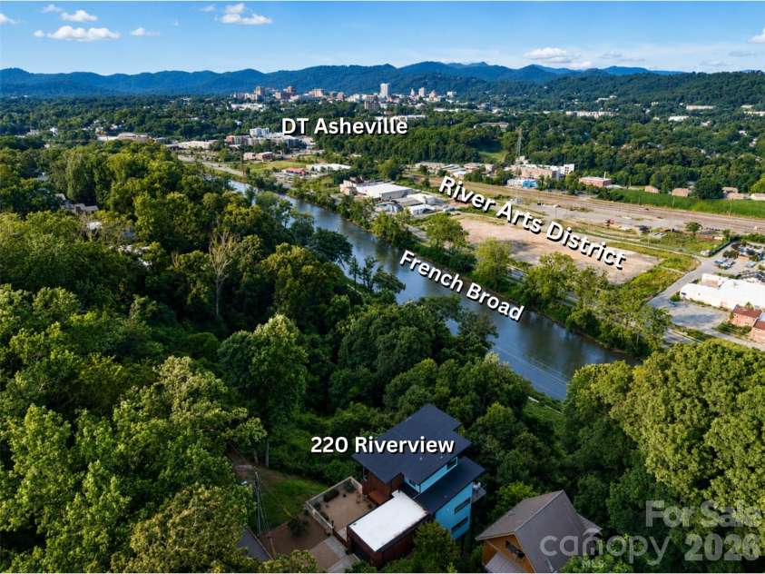 220 Riverview Drive, Asheville, NC 28806.  MLS# CAR4398289, YatesRealty ID 36611. 