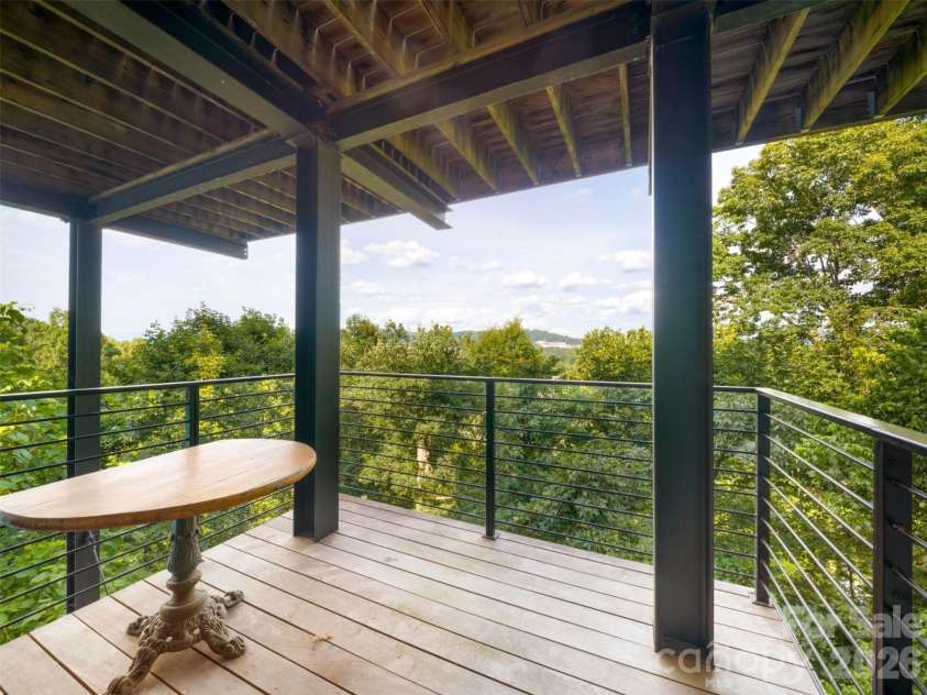 220 Riverview Drive, Asheville, NC 28806.  MLS# CAR4398289, YatesRealty ID 36611. Lower Deck