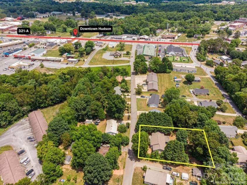 185 Hickman Avenue, Hudson, NC 28638.  MLS# CAR4399442, YatesRealty ID 36613. Close to town!