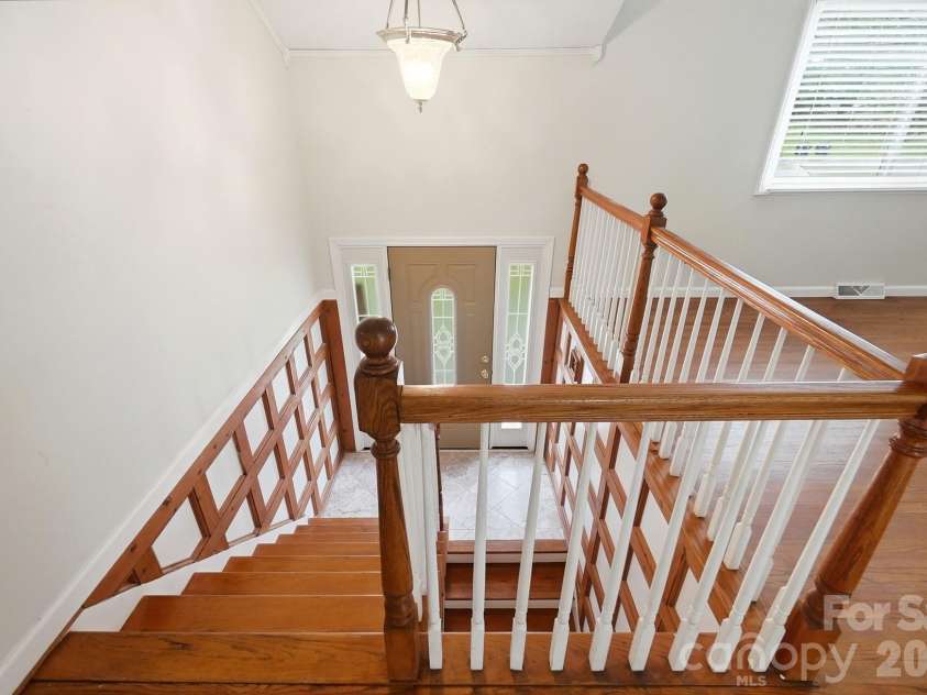2600 Providence Drive, Gastonia, NC 28052.  MLS# CAR4381747, YatesRealty ID 36615. 