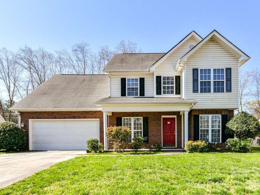 1050 Enderbury Drive, Indian Trail, NC 28079.  MLS# CAR4391433, YatesRealty ID 36619. 