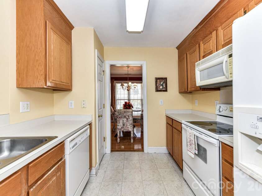 1050 Enderbury Drive, Indian Trail, NC 28079.  MLS# CAR4391433, YatesRealty ID 36619. 