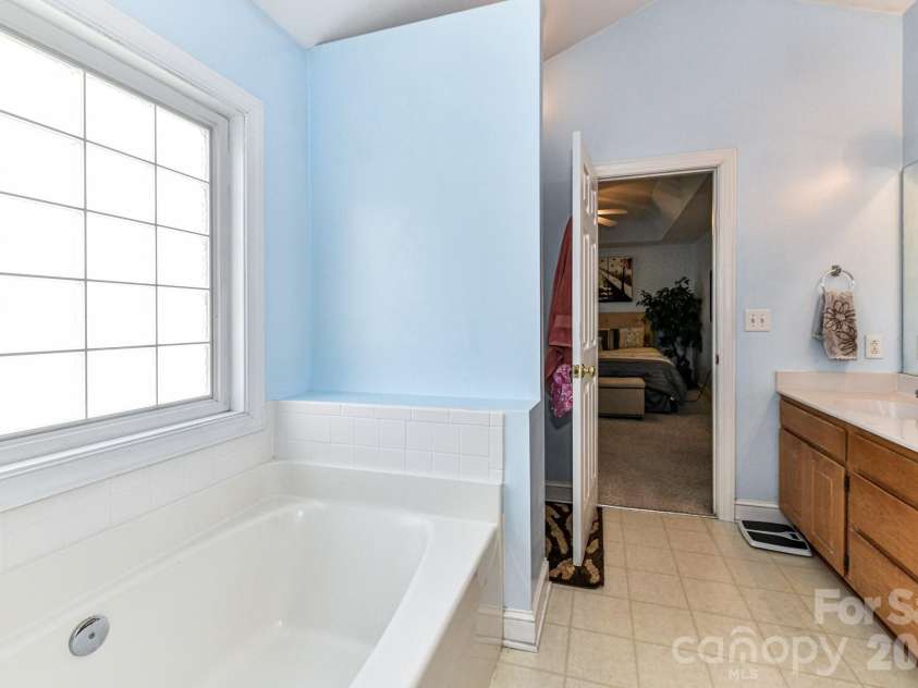 1050 Enderbury Drive, Indian Trail, NC 28079.  MLS# CAR4391433, YatesRealty ID 36619. 