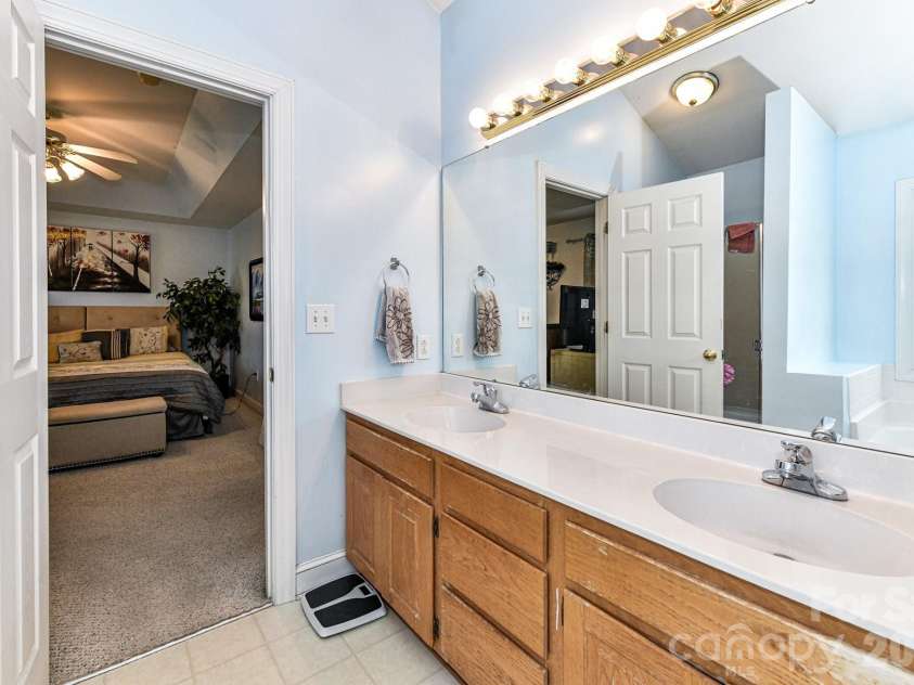1050 Enderbury Drive, Indian Trail, NC 28079.  MLS# CAR4391433, YatesRealty ID 36619. 