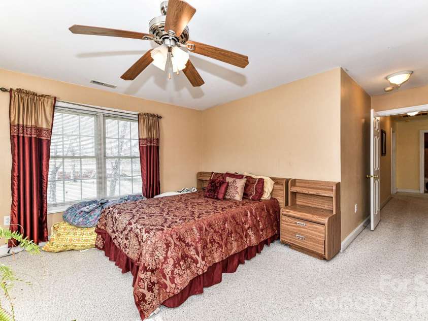 1050 Enderbury Drive, Indian Trail, NC 28079.  MLS# CAR4391433, YatesRealty ID 36619. 