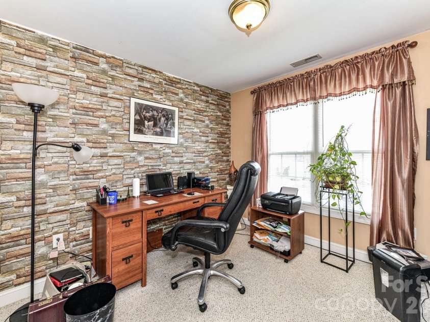 1050 Enderbury Drive, Indian Trail, NC 28079.  MLS# CAR4391433, YatesRealty ID 36619. 